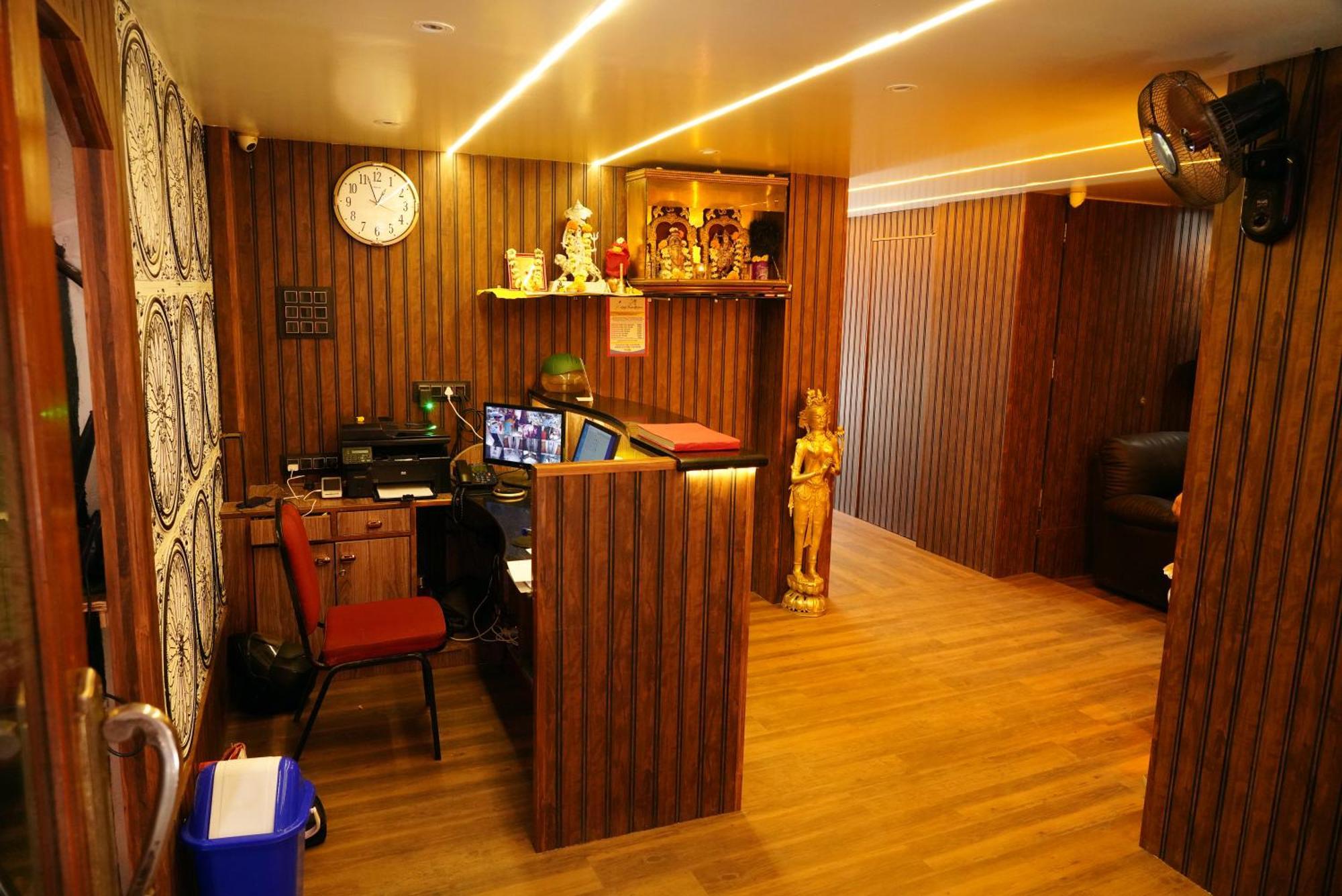 Hotel Padma Krishna Pune Ngoại thất bức ảnh