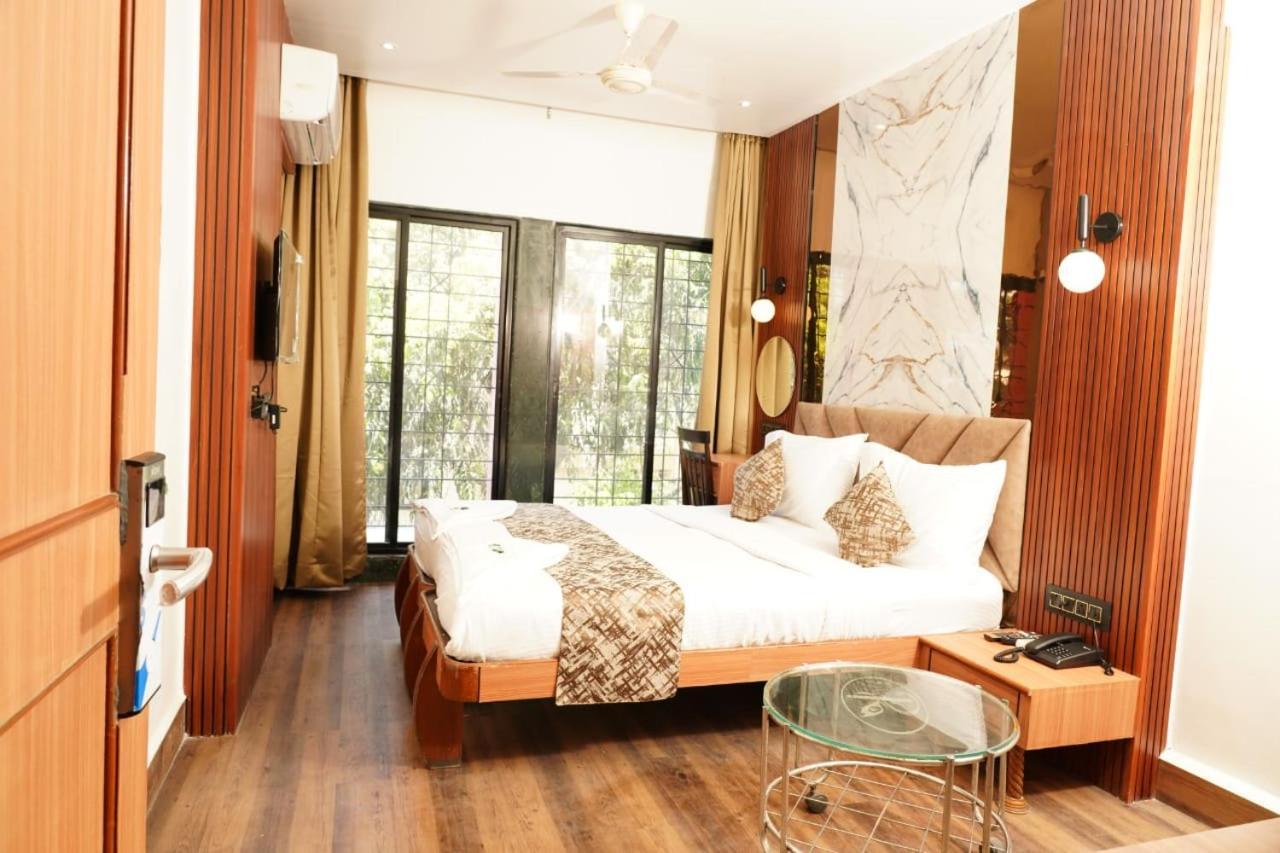 Hotel Padma Krishna Pune Ngoại thất bức ảnh